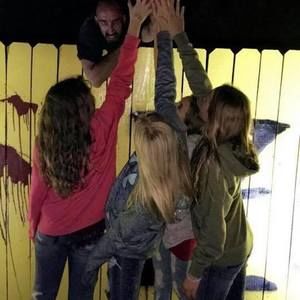 Meet your Posher, Avery